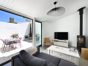 Maison de charme rénovée avec cour au centre du village - Les Portes-en-Ré - FR-1-434-98